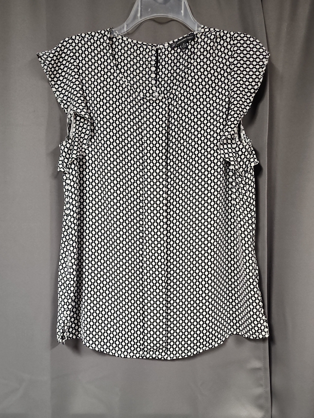 S Hilary Radley Black & White Geometric Cap Sleeve Blouse